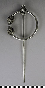 Thumbnail of Electrotype Facsimile of Thistle Brooch (1916.06.0015)
