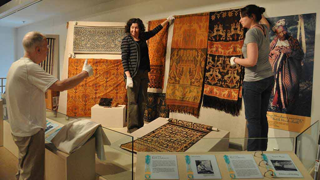 Small Changes Made to the Southeast Asia and Oceania: "Crossroads" Exhibit