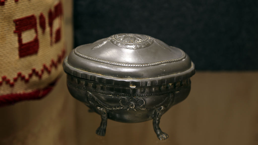 metal container