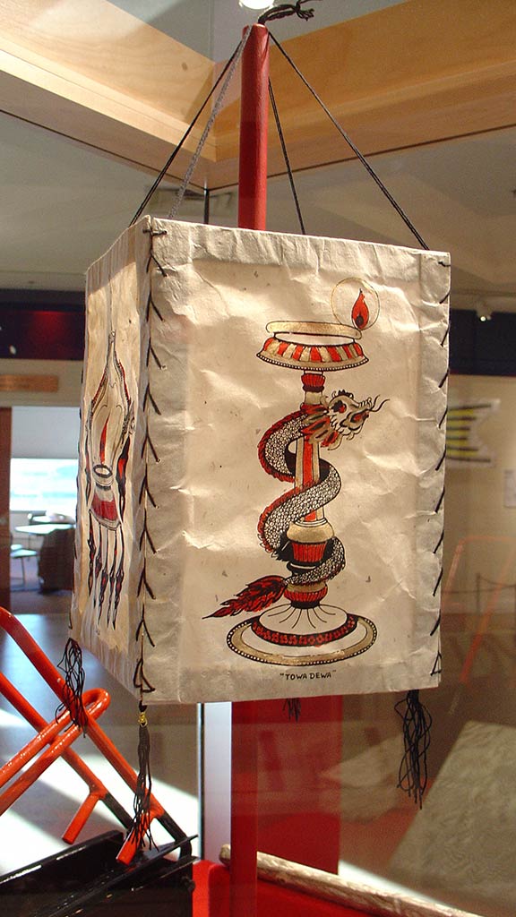 alternate side of paper lanterns with beautiful illustration, red, black and cream